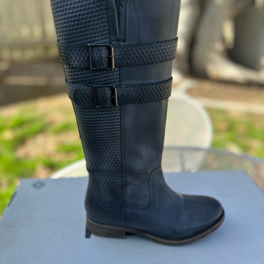 Stylish Black Buckle Heeled Boots